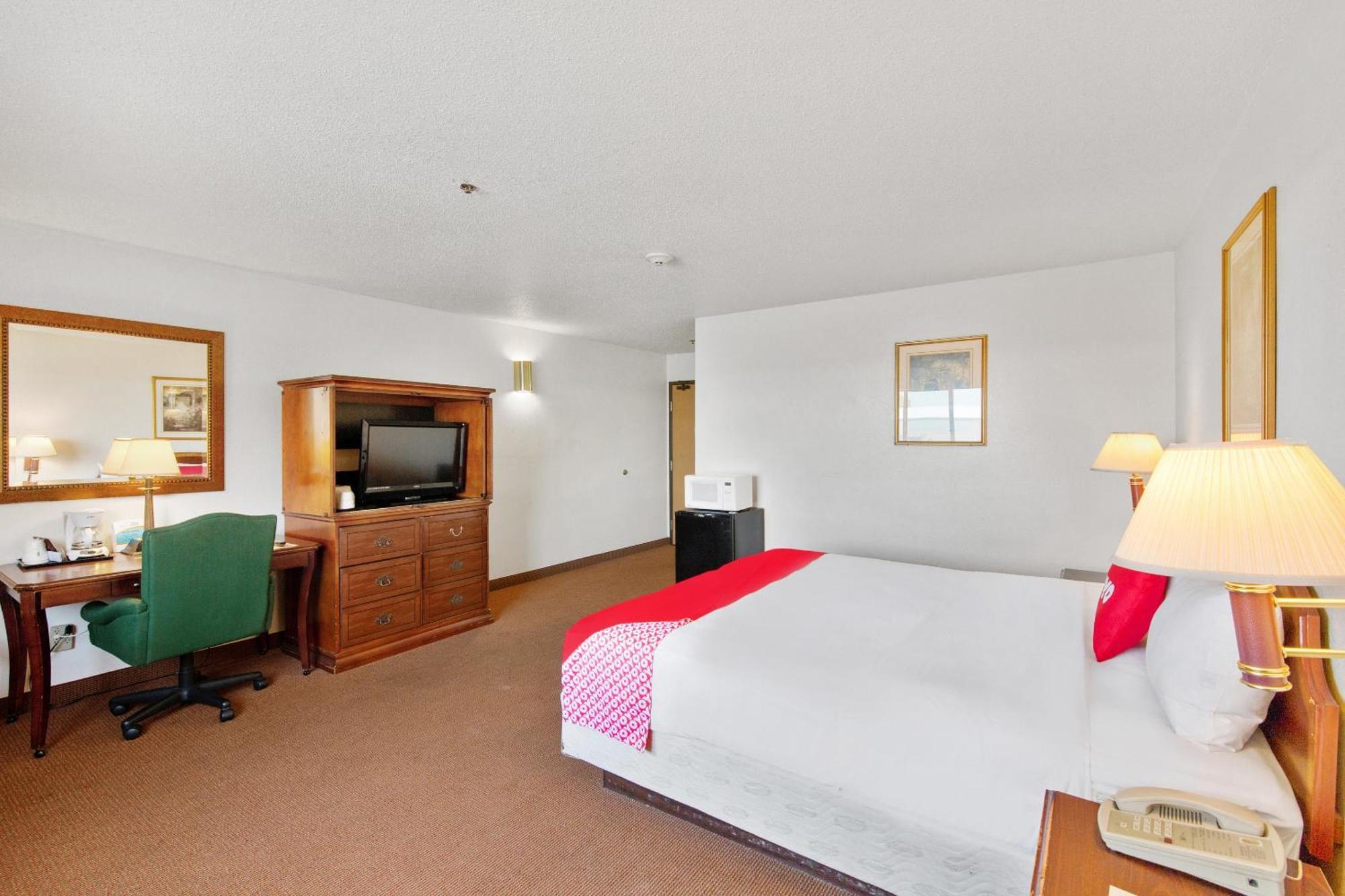 Oyo Hotel Portage I-94 Exteriér fotografie